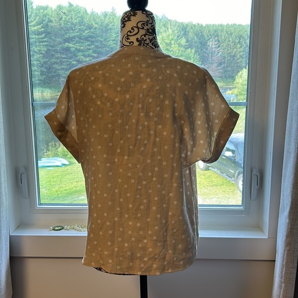 Short sleeve lightweight blouse Sz S - Picture 2 of 2